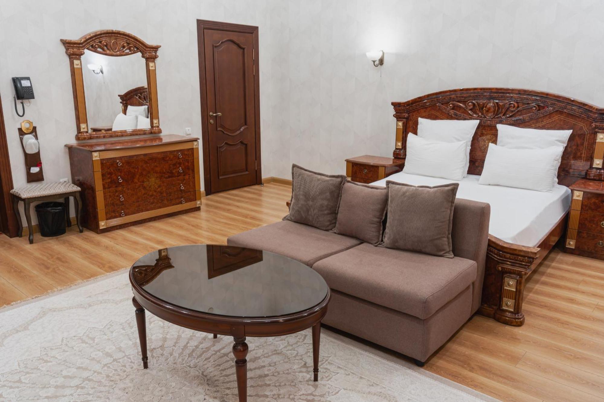 Altair Hotel Шимкент Екстер'єр фото