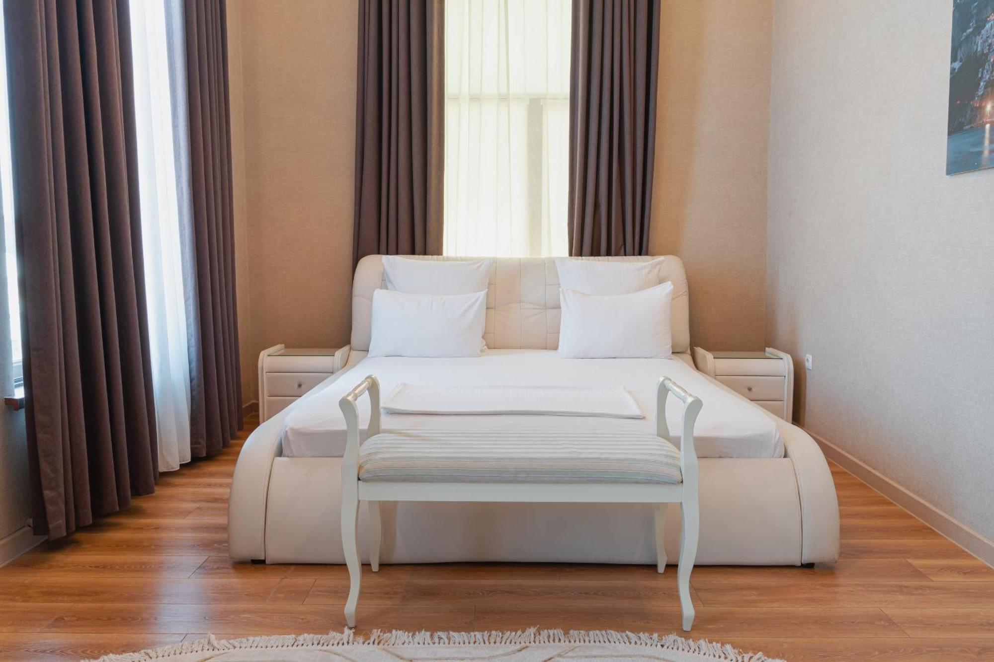 Altair Hotel Шимкент Екстер'єр фото