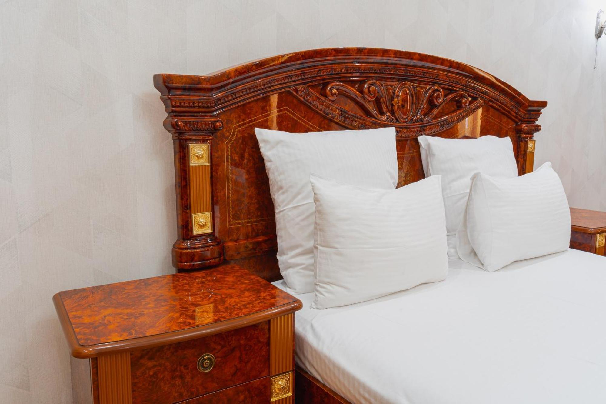 Altair Hotel Шимкент Екстер'єр фото