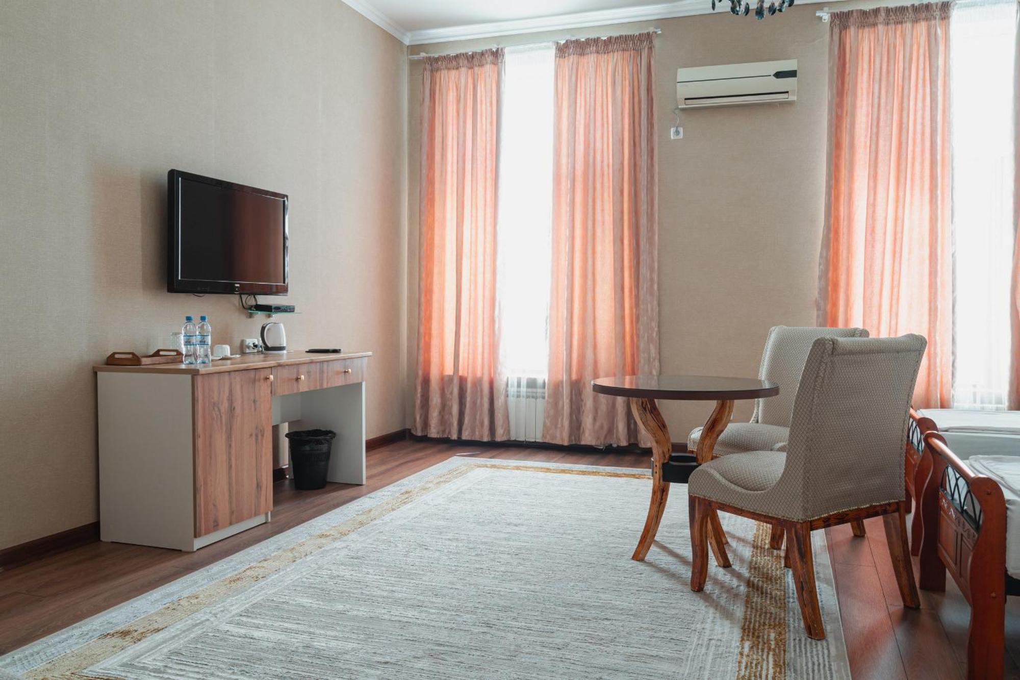 Altair Hotel Шимкент Екстер'єр фото