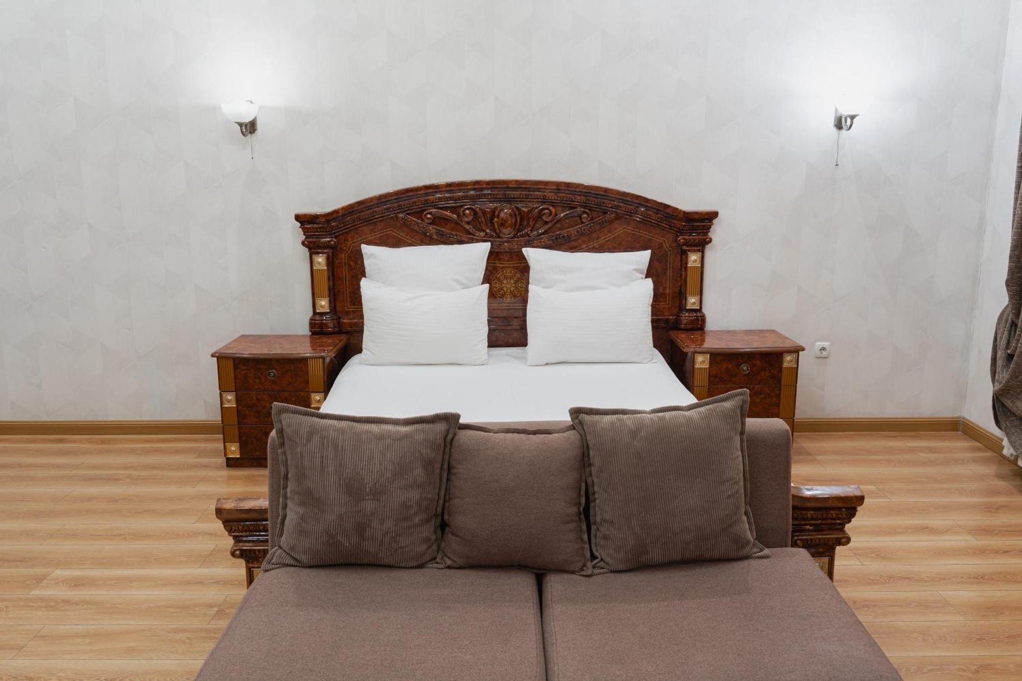 Altair Hotel Шимкент Екстер'єр фото